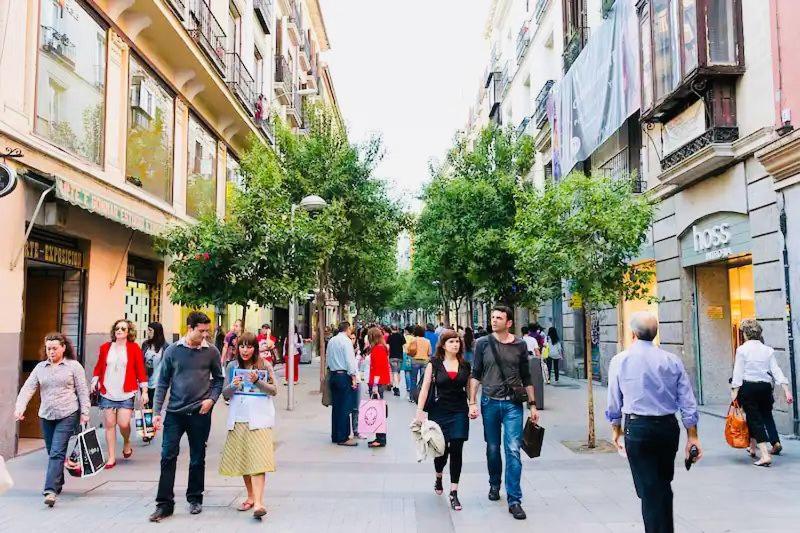Elegante Loft En Chueca Lägenhet Madrid Exteriör bild
